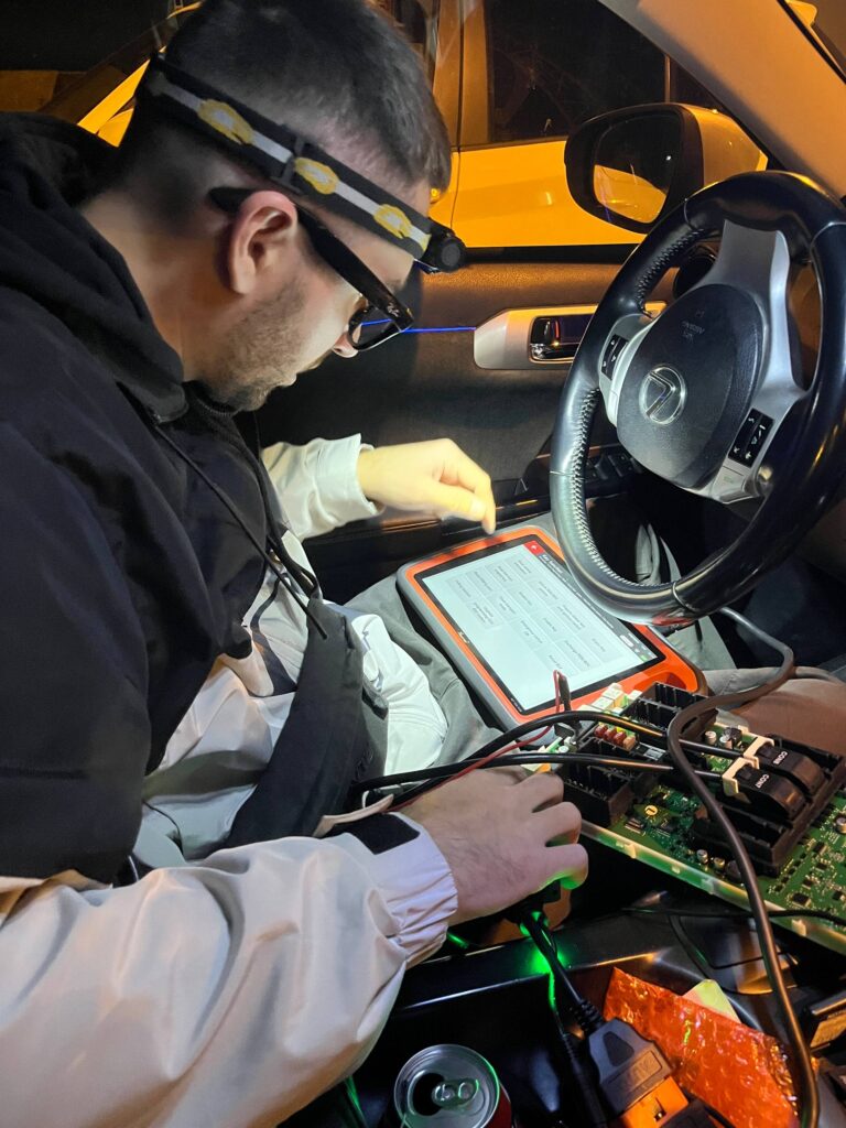 Servicio de cerrajería móvil 24 horas en la Costa Blanca